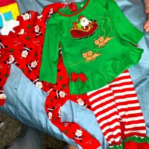 2 sets of Christmas Girl Outfits!
